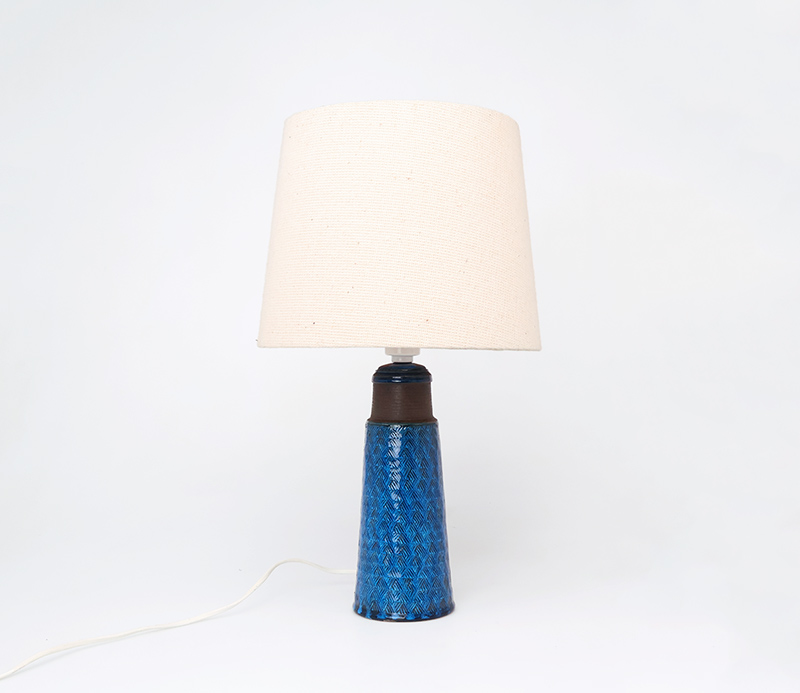 kahlerlamp10 Nils Kähler blauw aardewerken tafellampVintage lamp, studio art, Nils Kähler, blauw aardewerken tafellamp, Nils Kähler lamp, Herman A. Kähler Ceramic, Denmark, jaren 60.