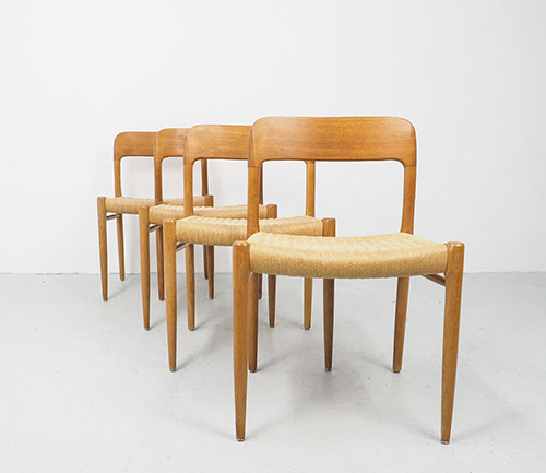 mist mineraal Verplaatsing Set Niels Otto Møller 75 eiken stoelen, 1960's