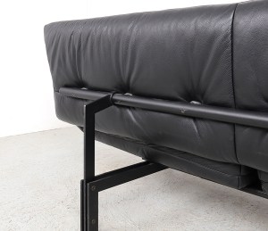 Desede140zwart153