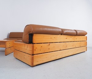 hoekbankpineleather13