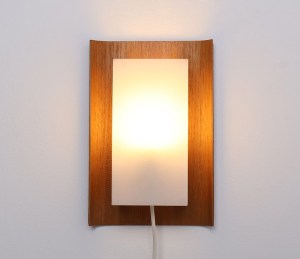 wandlampteakplastic5