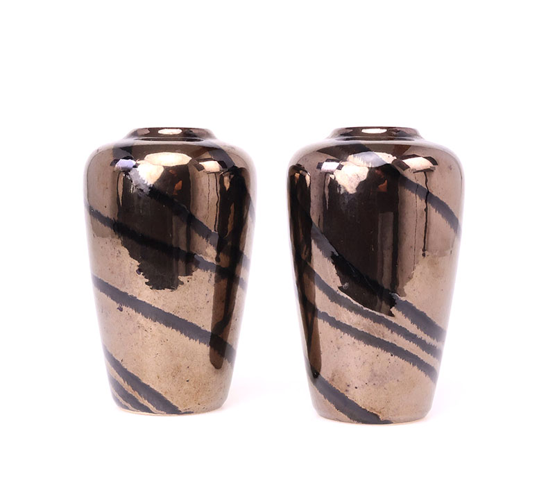 scheurichmetallicset1 Vintage Scheurich vaasjes 650-18 met metallic glazuur, set van 2Scheurich 650-18, Scheurich vaas, vintage vaasjes, West Germany pottery, West German ceramics, metallic glazuur, bronskleurige vaas, jaren 70 keramiek, vintage keramiek, set van 2 vaasjes, retro interieur, mid century decoratie, Fat Lava periode, Duitse keramiek