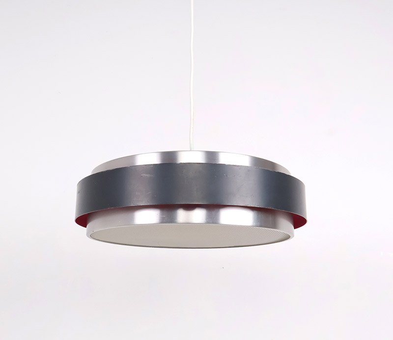 serapendant1 Fog & Morup Deens design lamp, vintage lamp, Fog & Morup hanglamp, Fog en Morup Sera lamp, metalen hanglamp, Jo Hammerborg, 1960s